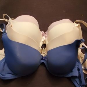 4 36b bras.